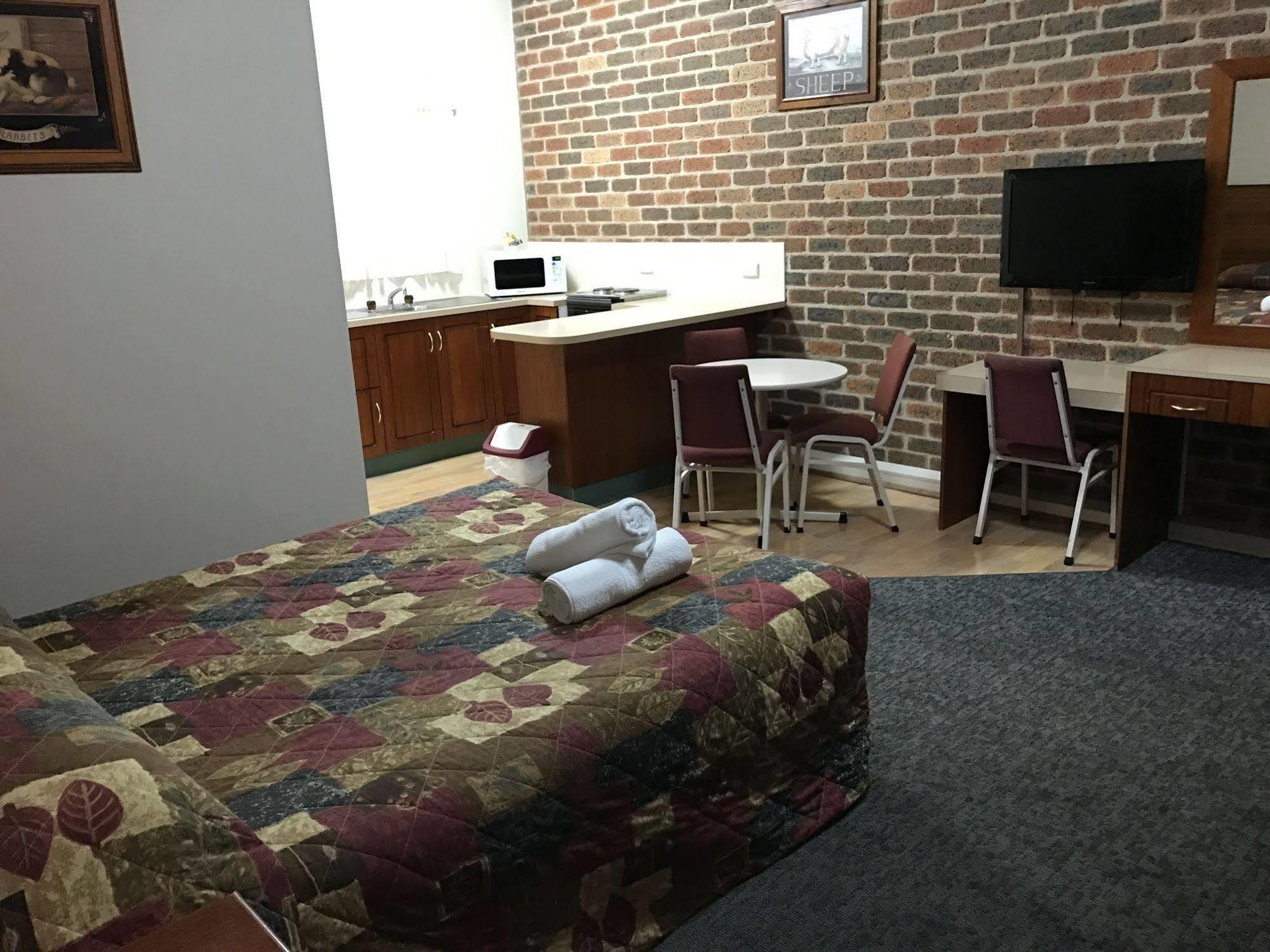 利顿赫乐迪奇汽车旅馆 Leeton 外观 照片